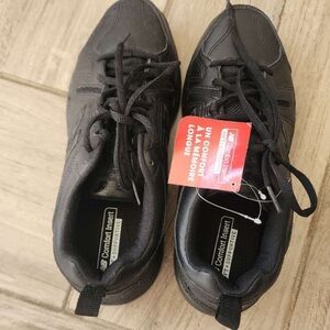 New balance men’s sneakerss